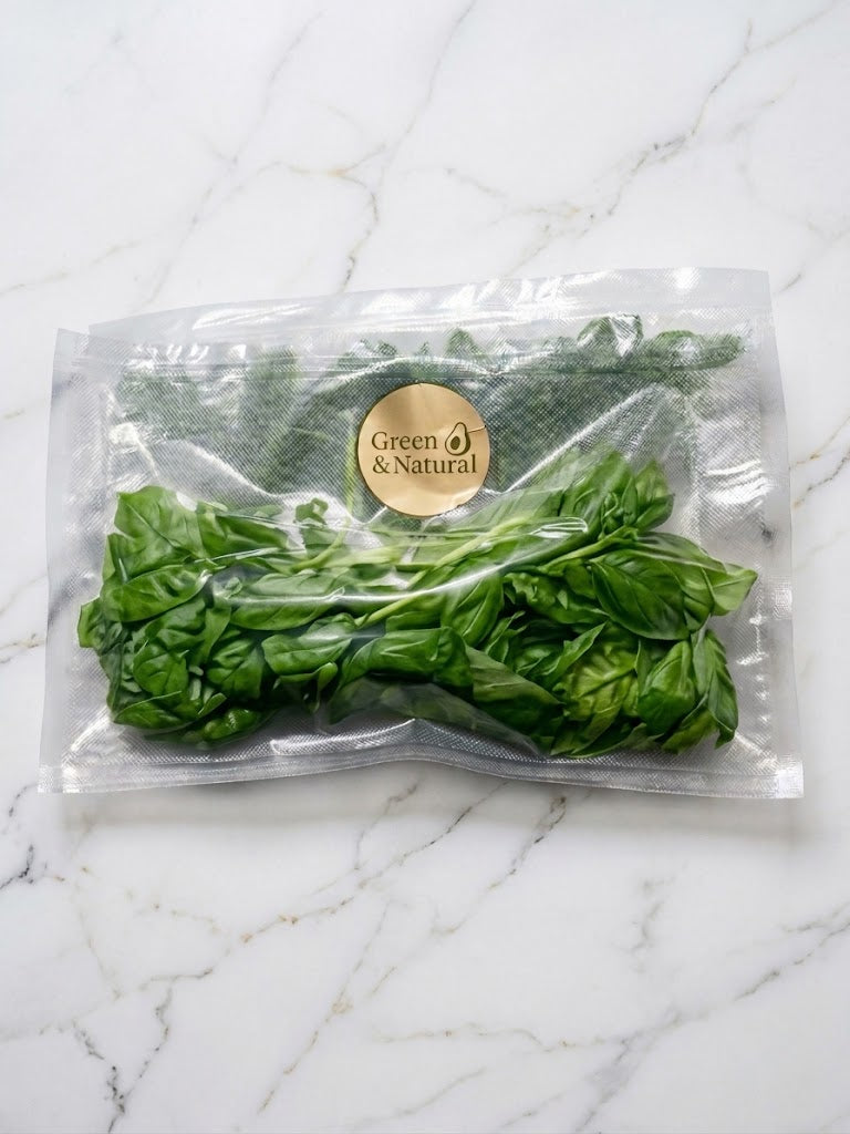 Albahaca lavada y lista para usar